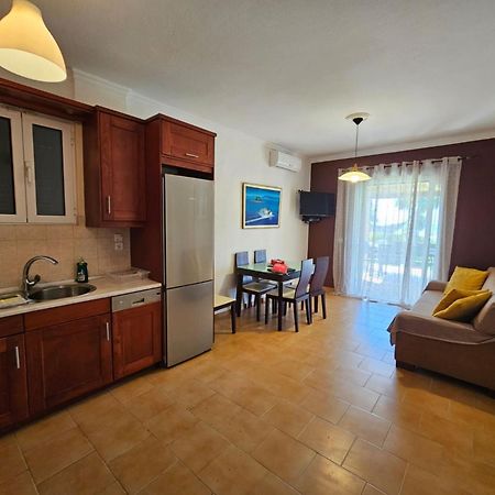 Glyfada Beachfront Apartment A3G Экстерьер фото