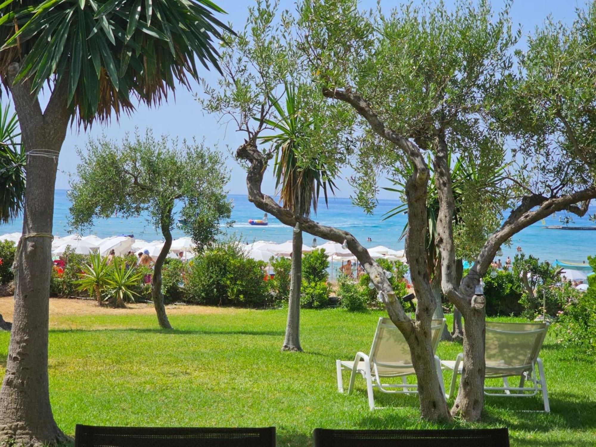 Glyfada Beachfront Apartment A3G Экстерьер фото