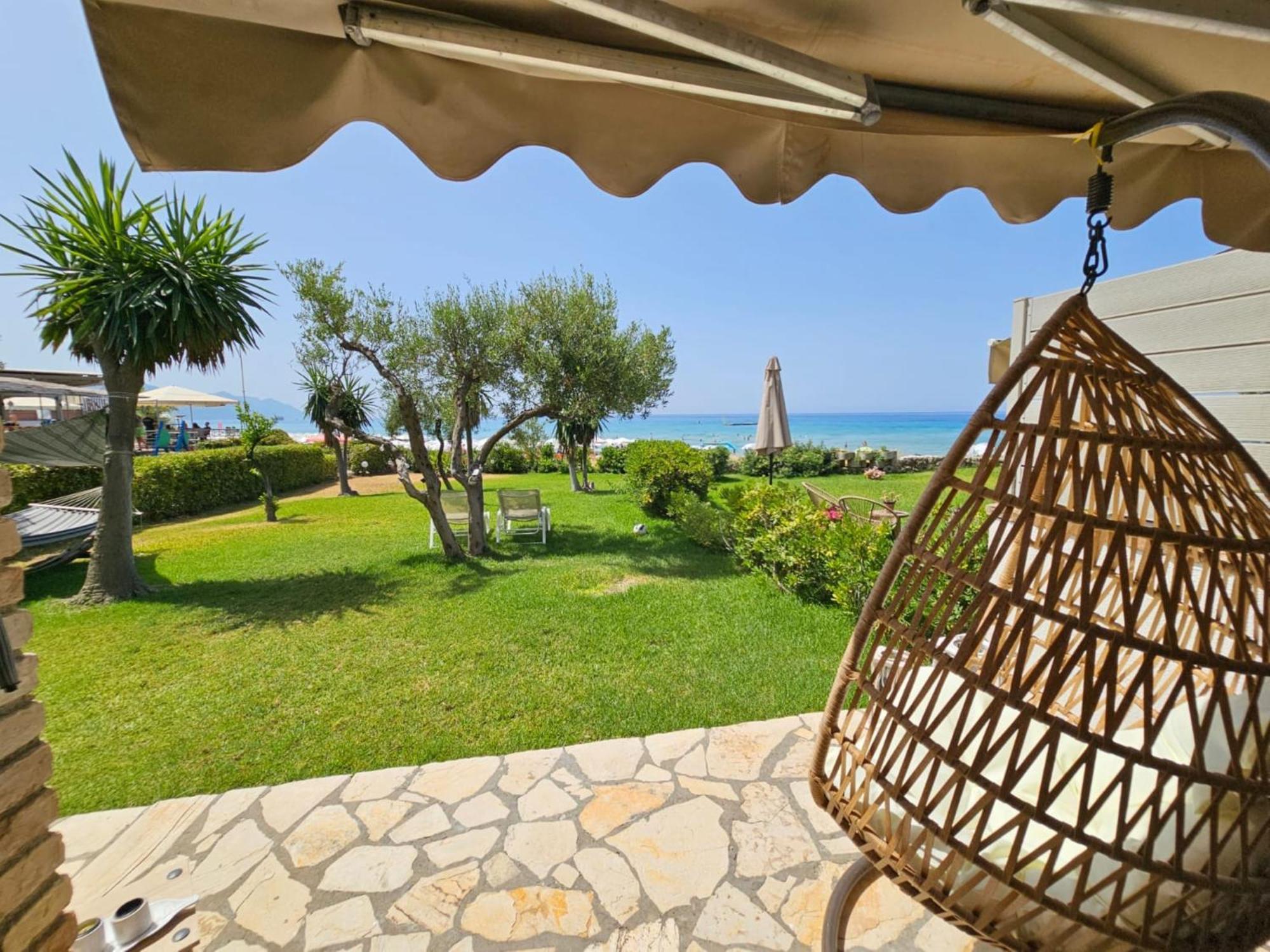 Glyfada Beachfront Apartment A3G Экстерьер фото