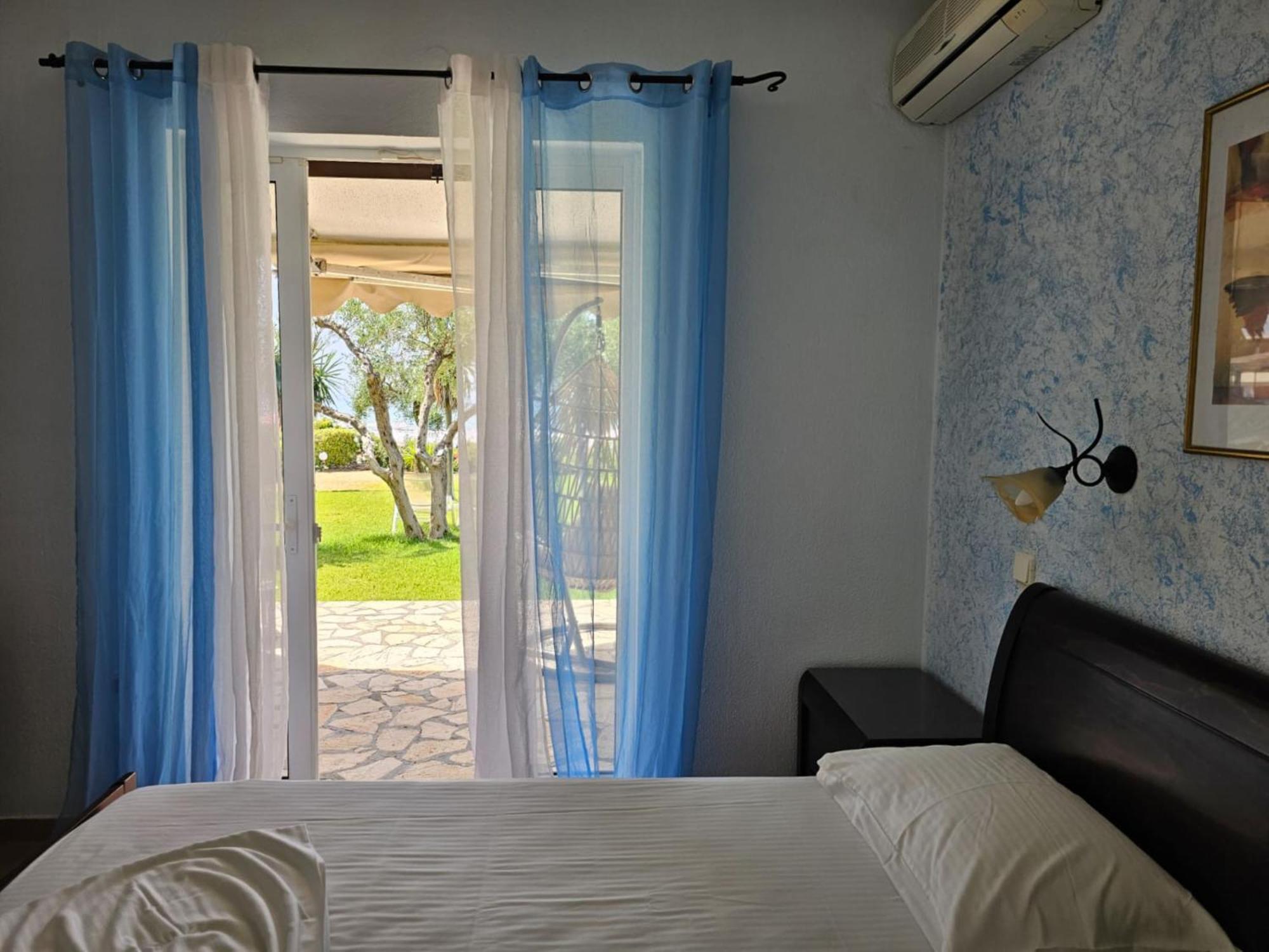 Glyfada Beachfront Apartment A3G Экстерьер фото