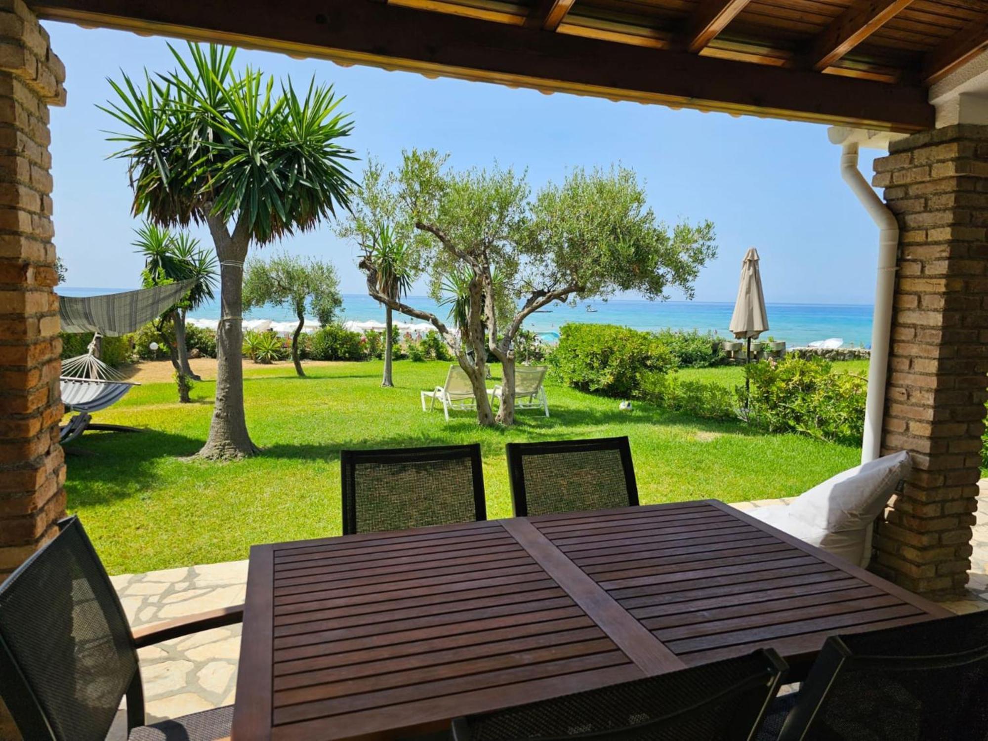 Glyfada Beachfront Apartment A3G Экстерьер фото