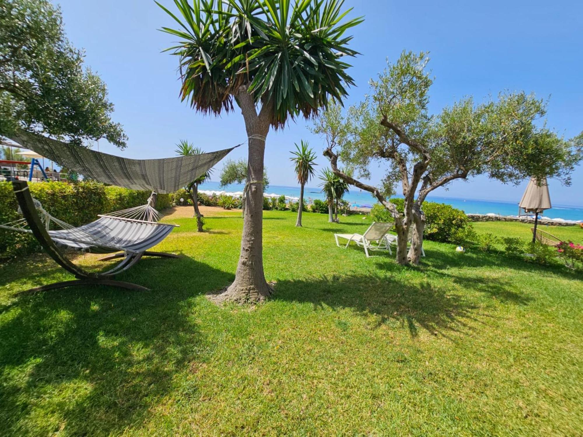 Glyfada Beachfront Apartment A3G Экстерьер фото