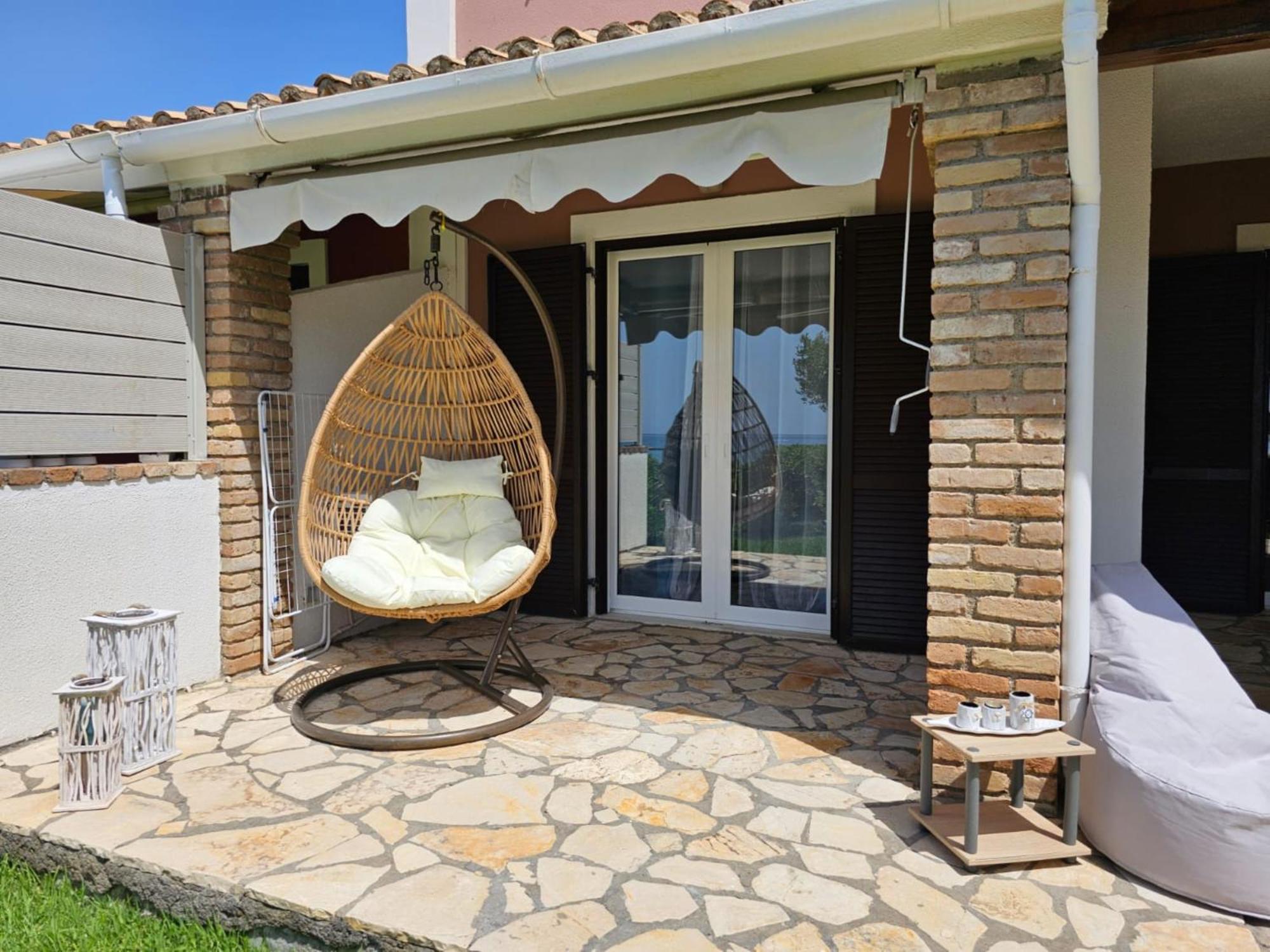 Glyfada Beachfront Apartment A3G Экстерьер фото